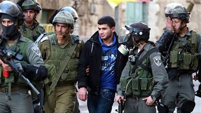 الاحتلال يعتقل 70 فلسطينيًا من الضفة وإجمالي المعتقلين منذ 7 أكتوبر الماضي 2920