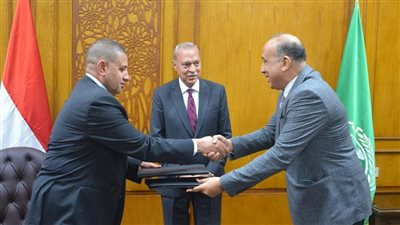  محطتان جديدتان لتموين السيارات بالغاز والوقود السائل في القليوبـية