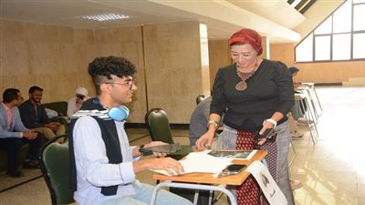 طلاب جامعة أسيوط الأهلية يتأهلون للدور قبل النهائى لدورى الحلم الأخضر البيئى