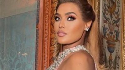 وعد تشبه الزهرة بالمخمل الأحمر 