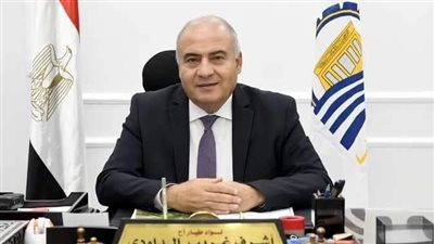 محافظ قنا يجدد الثقة في رئيس مدينة قوص