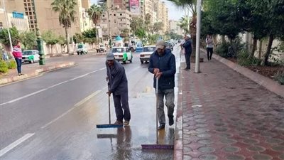 لليوم الثانى على التوالى. إستمرار  رفع تراكمات مياة الأمطار بشوارع وميادين البحيرة