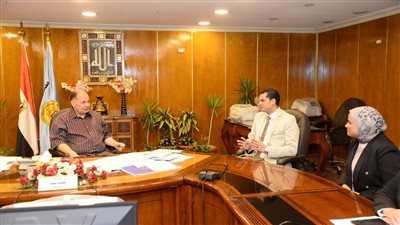 محافظ أسيوط يلتقي مسئولي الأكاديمية الوطنية للتدريب لبحث سبل التعاون