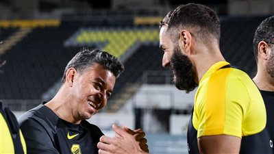 جاياردو يستقر علي 4 أجانب لخوض الكلاسيكو ضد الهلال