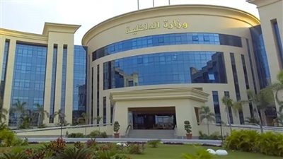 القبض على كهربائي بتهمة طباعة عملات محلية مقلدة