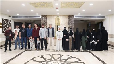 مستشار شيخ الأزهر  تستقبل وفدا طلابيًا روسيًا  للوقوف على احتياجاتهم