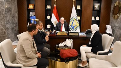 محافظ جنوب سيناء يتابع نتائج أعمال ميكنة المخازن ورفع كفاءة الأنشطة 