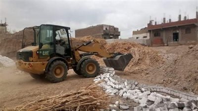 إزالة فورية لحالة تعدى بقرية دندرة بقنا 