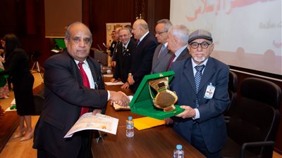 فارس الآثار.. الدكتور حجاجي إبراهيم محمد يفوز بجائزة المجلس العربى التقديرية 