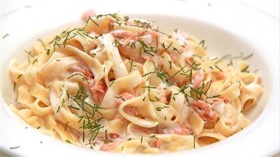 تقي من أمراض القلب| طريقة عمل مكرونة بالسلمون والبيستو صوص