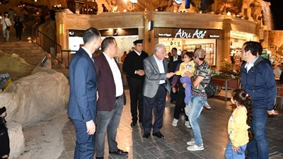 محافظ جنوب سيناء يتفقد مستجدات تطوير السوق القديمة ومصر القديمة بشرم الشيخ