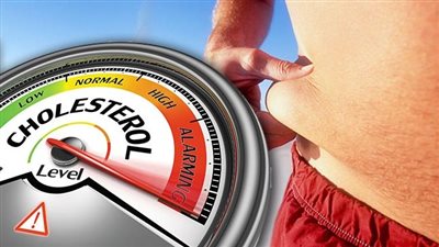 ارتفاع نسبة الكولسترول.. علامة تحذيرية تظهر في الليل