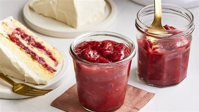 للكيك.. طريقة عمل حشوة الفراولة اللذيذة| تعرف على أهم فوائدها