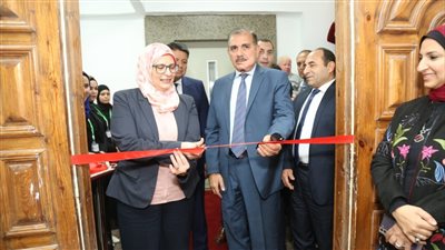 محافظ كفرالشيخ ورئيس التنمية الصناعية يفتتحان فرع الهيئة الجديد 