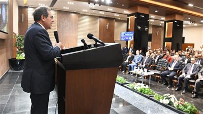  صور.. طارق الملا: قطاع البترول قاطرة التنمية وحجر الزاوية بالاقتصاد المصري