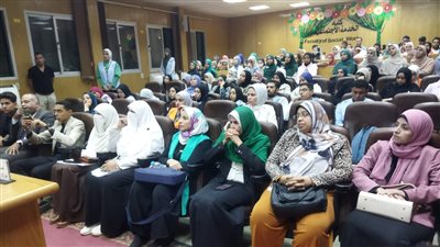 كلية الخدمة الإجتماعية بأسيوط تنظم ندوة لمكافحة انتشار المواد المخدرة بين الطلاب