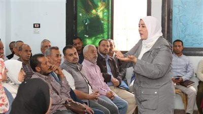 تعليم قنا تعقد اجتماعاً موسعاً مع مجلس الأمناء 