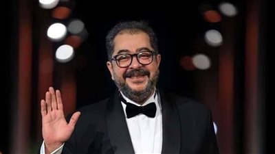 هاني سلامة ودينا وهنيدي والسقا .. أبرز الحضور بعزاء طارق عبدالعزيز