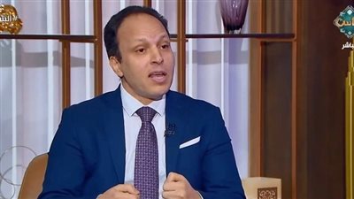 استشاري تغذية: الاكتئاب يؤدي إلى زيادة الوزن بهذه الطريقة
