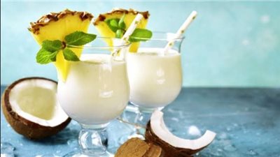 طريقة تحضير سموذي الأناناس بجوز الهند.. يحمي من ارتفاع ضغط الدم