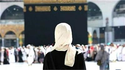 حكم أداء المرأة للحج والعمرة 