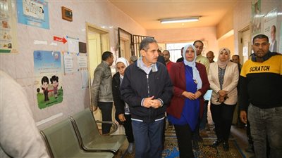 محافظ الغربية يتابع تجهيزات المقرات الانتخابية بقطور وطنطا