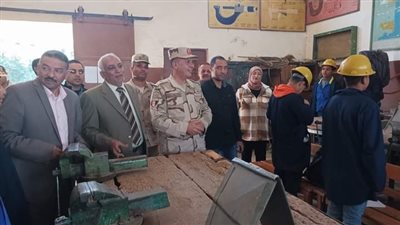 مدير تعليم نجع حمادي و قائد قطاع المدارس العسكرية يجريان جولة تفقدية 