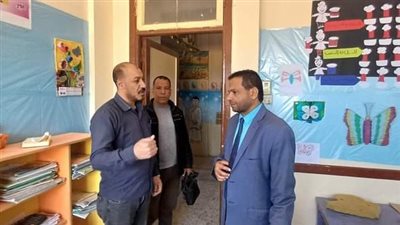 مدير تعليم ابوتشت يتابع انتظام الدراسة والانضباط الإداري بالمدارس