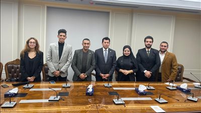 وزير الشباب والرياضة يلتقي كيان الجبهة الدبلوماسية المصرية