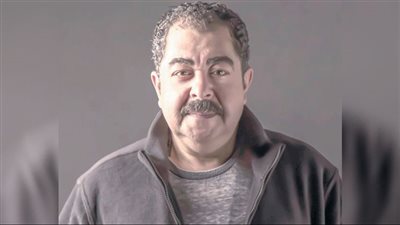 فى ذكرى رحيل كامل الشناوى.. طارق عبدالعزيز يلحق بالشخصية الأبرز فى مشواره الفنى