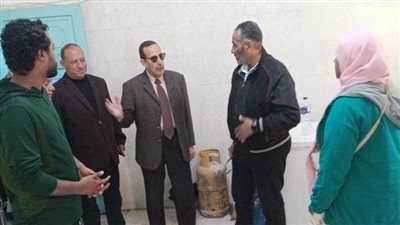 محافظ شمال سيناء ووكيل الشباب والرياضة يزوران الجرحى الفلسطينيين 