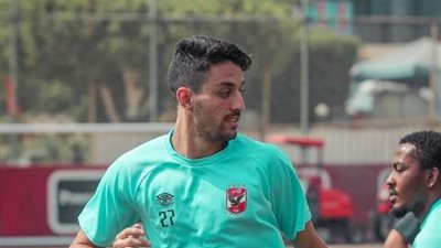 «طاهر» و«تاو» يشاركان في التدريبات الجماعية للأهلي