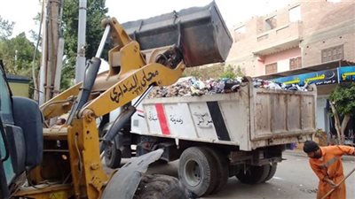 محافظ أسيوط:استمرار حملات النظافة ورفع 360طن قمامة بـ3 مراكز خلال يوم واحد 