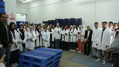 تدريبات ميدانية لطلاب التصنيع الغذائي بجامعة طيبة التكنولوجية 