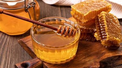 أضرار العسل على صحة المرأة.. طبيبة توضح 