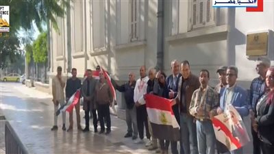 عضو الروابط المصرية بالكويت: أبناء الجالية يصطفون أمام اللجان من السابعة صباحًا