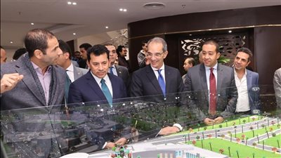 وزيرا الرياضة والإتصالات يتفقدان 