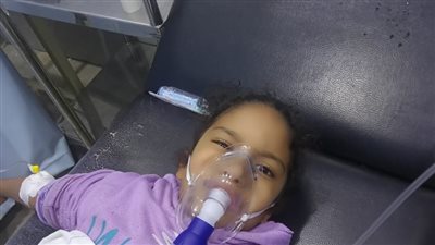 تسليم الطفلتين ضحية محاولة إنهاء حياتهما بجرعات الأنسولين لجدهما والتصريح بدفن شقيقهما