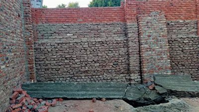 إزالة أعمال بناء مخالف بقرية دندرة بقنا