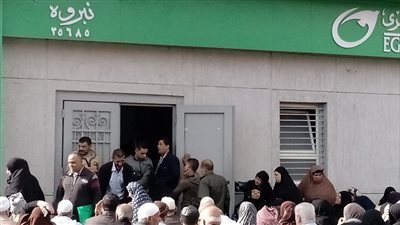  الدقهلية توجه بسرعة توفير مقاعد انتظار ومظلات للمواطنين علي مكتب بريد نبروه