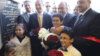 وزير الاتصالات يفتتح مكاتب بريد مغاغة ومطاي بالمنيا 