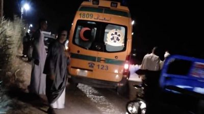 مصرع شخص وإصابة 5 آخرين في تصادم بمركز دشنا بقنا