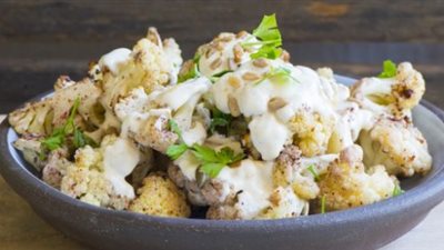 حضّري سلطة القرنبيط المشوي لوزن مثالي 