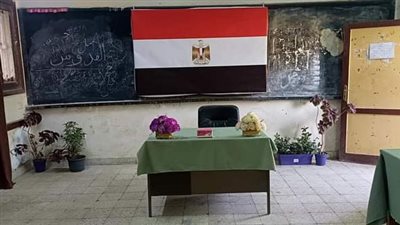 مدير تعليم أبو تشت يتفقد المقرات الإنتخابية بعدداً من المدارس