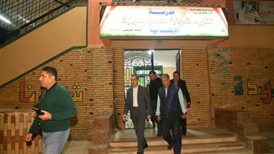 محافظ الغربية يتابع جاهزية لجان الانتخابات بجوله ليلية لمركزي كفر الزيات وبسيون