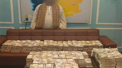 بحوزته 2 مليون جنيه ..تفاصيل سقوط عاطل يتاجر في النقد الأجنبي وتحويلات الأموال بنظام 