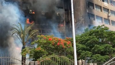 اندلع حريق داخل مول تحت الإنشاء بمدينة 6 أكتوبر