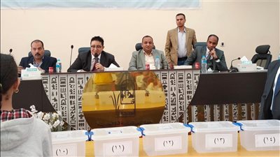 إجراء القرعة العلنية بين المتقدمين لحجز وحدات 