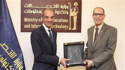 رئيس هيئة النيابة الإدارية يتوجه لزيارة وزير الاتصالات وتكنولوجيا المعلومات