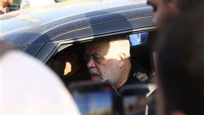 أشرف زكي وسامح الصريطي يودعان ناهد فريد شوقي إلى مثواها الأخير